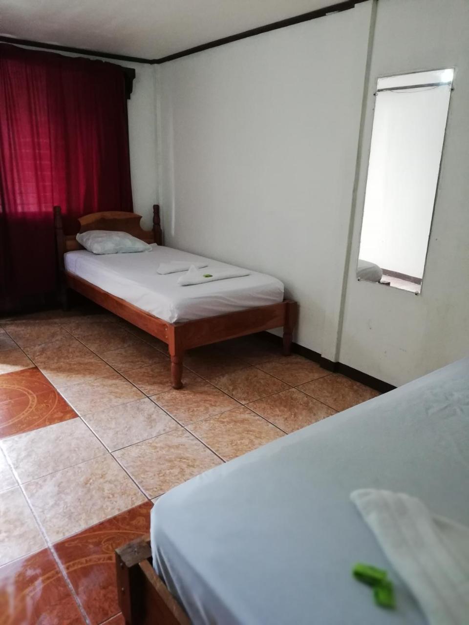 Hostel Orozco - Costa Rica Rio Cuarto ภายนอก รูปภาพ