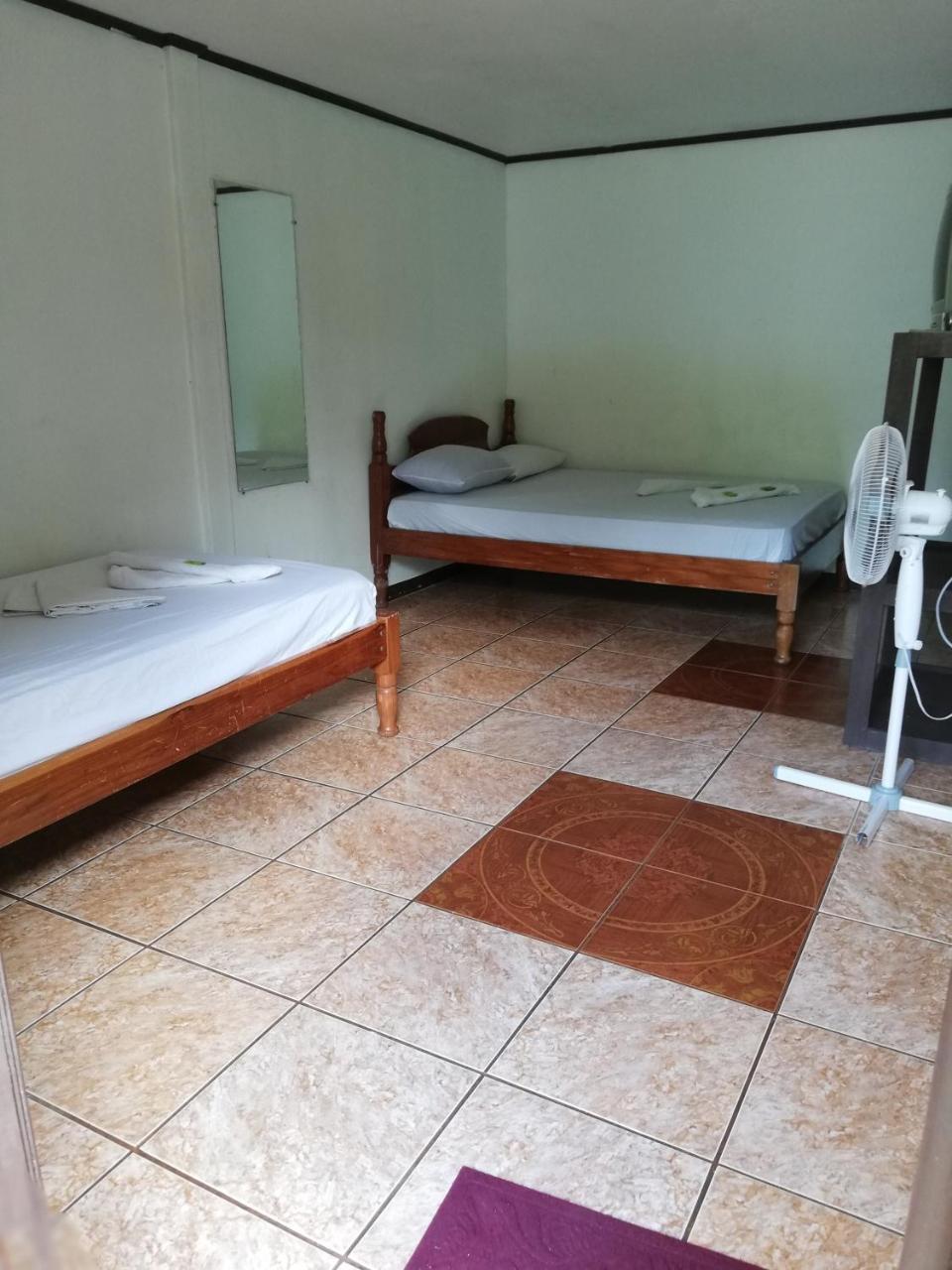 Hostel Orozco - Costa Rica Rio Cuarto ภายนอก รูปภาพ